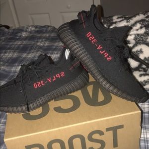 Yeezy V2 Bred Size 10 1/2